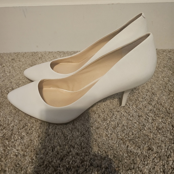 INC International Concepts White Heels - Picture 4 of 6